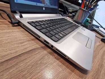 HP: Intel Core i5, 8 GB OZU, 15.6 " — 3