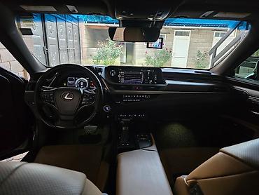 lexis is: Lexus ES: 2019 г., 2.5 л, Автомат, Гибрид, Седан — 4