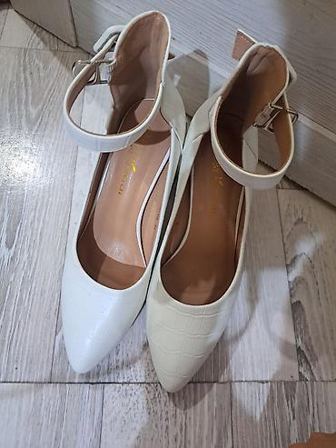 Женская обувь: Покупала за 2300сносила один раз Туфли-лодочки женские, цвет — 3