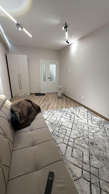 Долгосрочная аренда комнат: Студия с современным ремонтом и полной меблировкой. - Планировка — 1