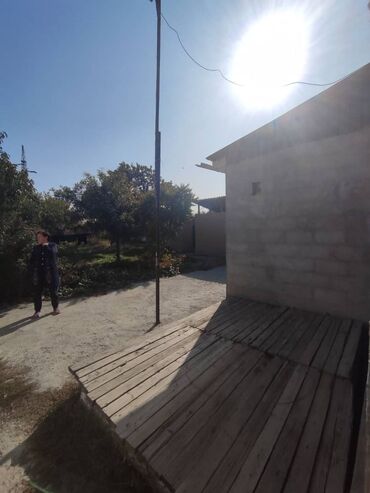 продаю дом в кок жаре: 11 соток, Курулуш, Кызыл китеп