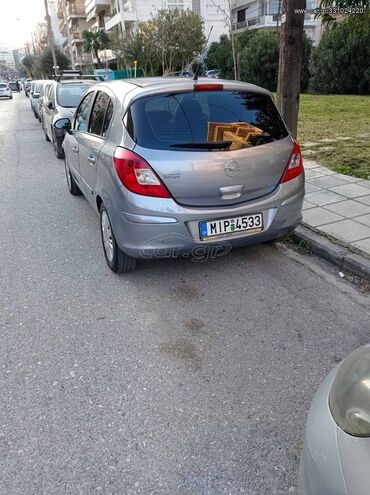 iphone 4: Opel Corsa: 1.4 l. | 2008 έ. | 205000 km. Χάτσμπακ