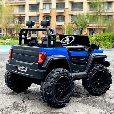 topmove koferi: Mercedes Terenac 4x4 – Plavi – Auto na akumulator za decu Šifra — 2