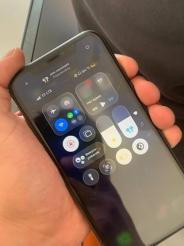 Apple iPhone: IPhone 11, 64 ГБ, Jet Black, 72 % — 3