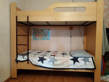 металлические двухъярусные кровати: Кровать двухъярусная,с ортопедическим матрасом,размер спального места