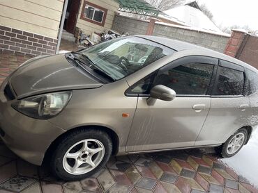 Honda: Honda Fit: 2005 г., 1.3 л, Вариатор, Бензин, Хэтчбэк