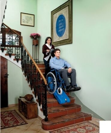 Инвалидные коляски: Ступенькоход для инвалидных колясок Гусеничный подъемник Roby T09
