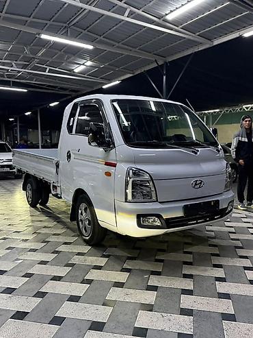 транс: Hyundai Porter (бортовой малотоннажный грузовик) - Конфигурация — 4