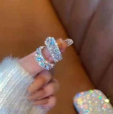 Minđuše: Cena:900din — 1