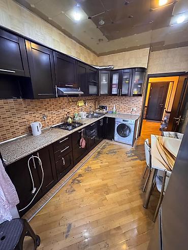 7ci mk: Mənzil – 3 otaqlı, tam yaşayış üçün zövqlə planlaşdırılmış. Geniş — 3