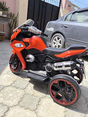 Детские электрокары: Uşaq elektrik motosikleti – R1200 GS üslubunda, 3 təkərli — 4
