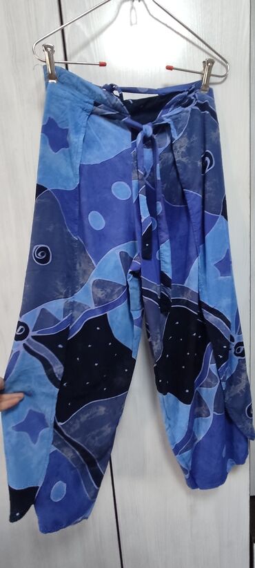 Пляж үчүн кийимдер: Продаю штаны пляжные, б/у, в отличном состоянии, очень красивые