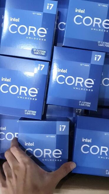 kompute: Prosessor Intel Core i7 Prosessor "Intel i7-12700K", > 4 GHz, 8 nüvə, Yeni