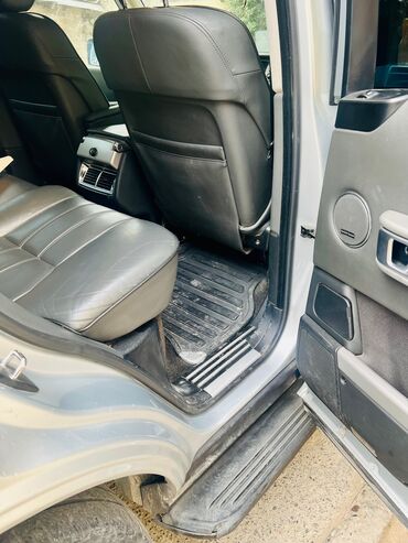 Land Rover: Land Rover Range Rover: 3 l | 375200 km Ofrouder/SUV — 5