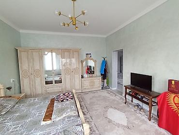 Продажа коттеджей и домов: Продаётся добротный дом в Ак-Ордо 2. Дом жилая 200,м.площадь участка — 21