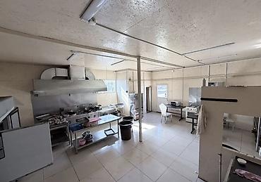 место для фуршета: Сдается коммерческое помещение — 500 м² | Центр | 1-я линия 📍 Молодая — 7