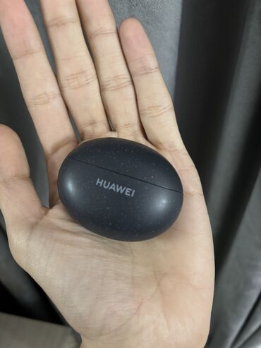 huawei nauşnik: Qulaqliq huawei free buds i5, 130 manata alinib, pubg ucun bombadi