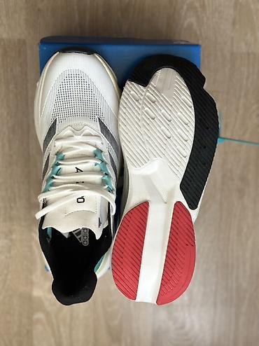 boston: Мужские кроссовки, 41.5, Adidas, Новый, цвет - Белый, Платная доставка, Самовывоз — 7