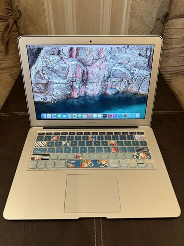 Kompüter ehtiyyat hissələri: İşlənmiş Apple MacBook, 13.3 ", Intel Core i5, 128 GB, Ünvandan götürmə