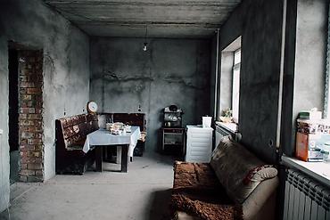 4: 🏡 Продаётся двухэтажный ПСО дом в Биримдик-Кут 📍 Участок: 4 сотки 📐 — 2