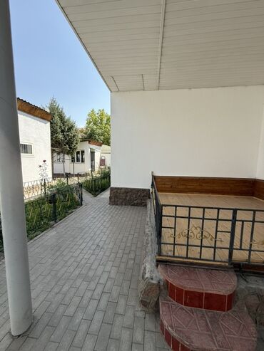 Отели и хостелы: Добро пожаловать в «Алма» Уютный и современный хостел в самом сердце — 11