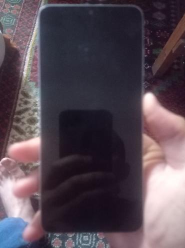 iphone 16 nece manatdir: Zavoddu, ekran tez-tez tutulur, dəyişməlidir — 3