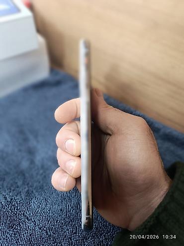 Apple iPhone: IPhone X, Gümüşü, Face ID — 3