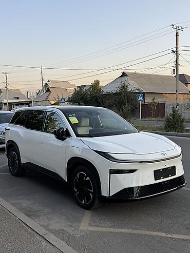 byd ex5: Toyota bZ3X: 2026 г., 1 л, Автомат, Электромобиль, Кроссовер — 2
