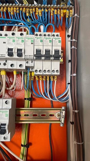 Электрики: Электрик | Электромонтажные работы Больше 6 лет опыта — 12