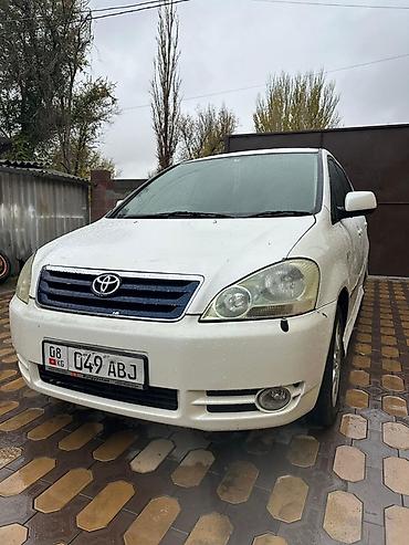 Транспорт: Toyota Ipsum: 2001 г., 2.4 л, Автомат, Бензин, Минивэн — 3