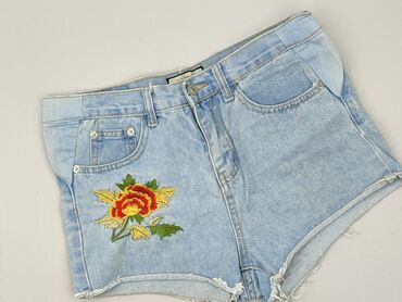 czerwone krótkie spodenki: Szorty damskie, rozmiar L