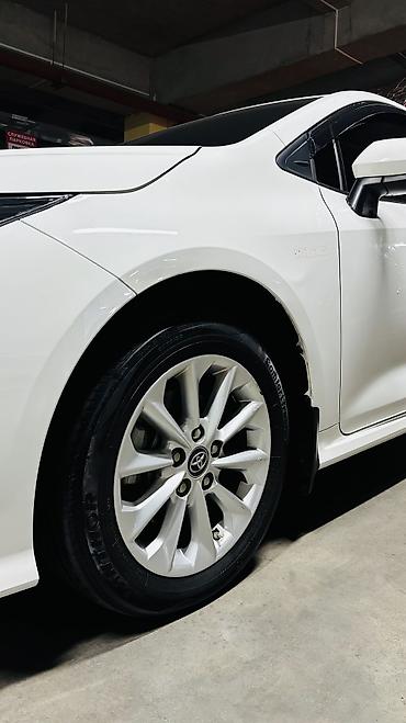 Toyota: Toyota Corolla: 2020 г., 1.8 л, Автомат, Гибрид, Седан — 6