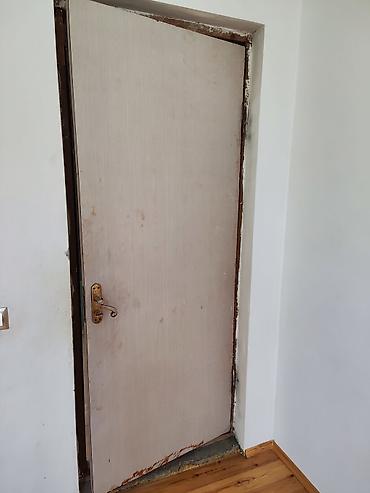 Ehtiyaci olan şəxslər təmənnasiz gəlib apara bilər.Taxta məbəlli otaq