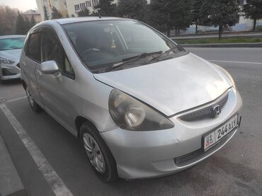 Honda: Honda Fit: 2002 г., 1.3 л, Вариатор, Бензин, Хэтчбэк