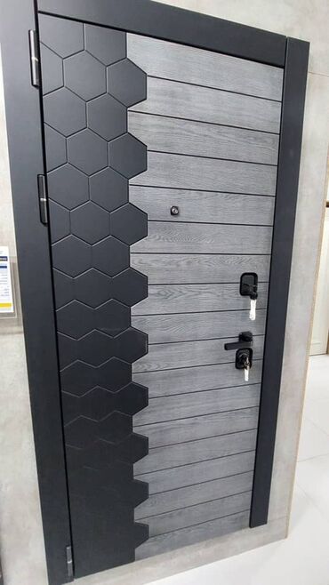 купить дверь бу входную: Металлическая сейфовая дверь
