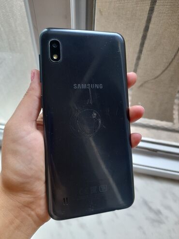 cat 428: Samsung Galaxy A10, 32 ГБ, цвет - Черный, Две SIM карты