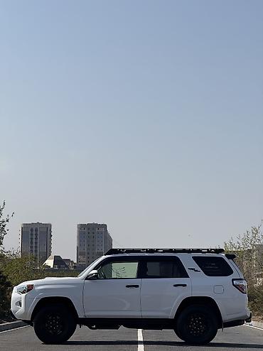 Toyota: Toyota 4Runner: 2020 г., 4 л, Автомат, Бензин, Внедорожник — 4