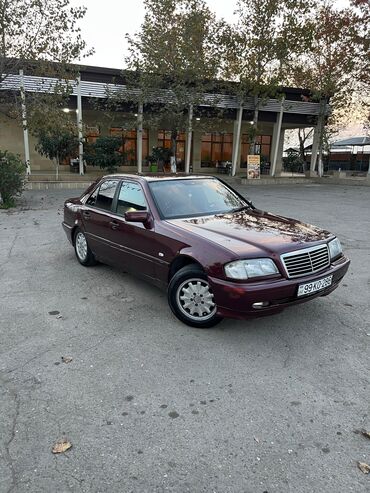 Mercedes-Benz: Mercedes-Benz C 180: 1.8 l | 1997 il Sedan — 12