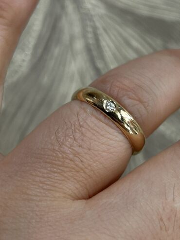 залез под одеяло к спящей: Шакек, Нике шакеги, Унисекс