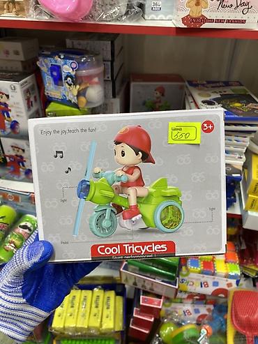 игрушечный квадрокоптер: Игрушка **Cool Tricycles** — яркий детский трицикл с фигуркой водителя — 2