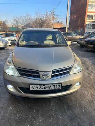 Nissan: Nissan Tiida: 2010 г., 1.5 л, Автомат, Бензин, Хэтчбэк