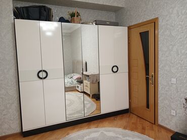 шкаф в гостинную: Mebel dəsti – yataq otağı və qonaq otağı üçün uyğun, eyni dizayn