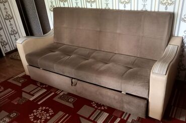 мебель сокулук: Түз диван, түсү - Саргыч боз, Колдонулган
