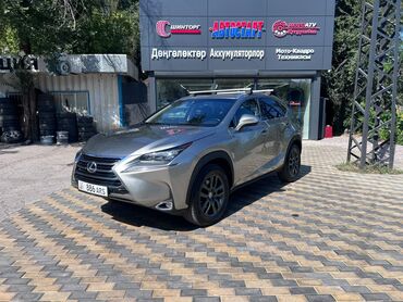 Lexus: Lexus NX: 2015 г., 2.5 л, Вариатор, Гибрид, Внедорожник