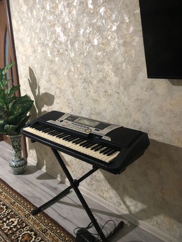 Sintezatorlar: Sintezator, Yamaha — 1