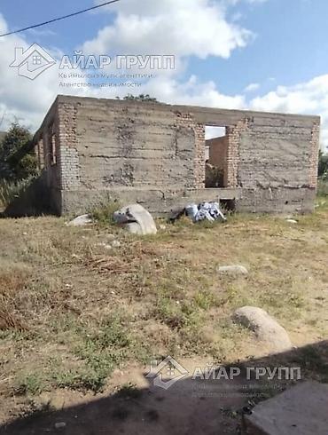 полу дом: Г. Чолпон-Ата, 2-й микрорайон 🔷 Недостроенный дом — 81 м² 🔷 Времянка — — 3
