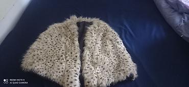 zensko mace: Elegantna krznena pelerina / kratki ogrtač sa upečatljivim leopard — 2