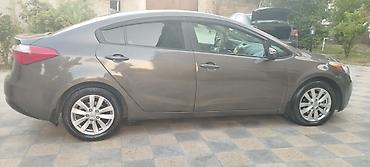 islenmis hyundai avtomobilleri satisi: Kia Cerato: 1.8 l | 2013 il Sedan — 2