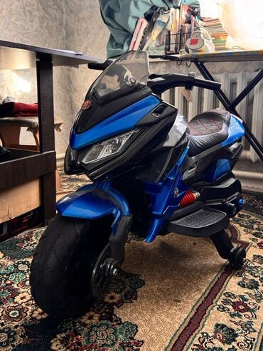 игрушка бмв: Детский электрокар