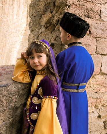 azerbaycan milli geyimleri satisi: Fərqli və zövqlü geyimlərimiz ilə xidmətinizdəyik! geyimlərin